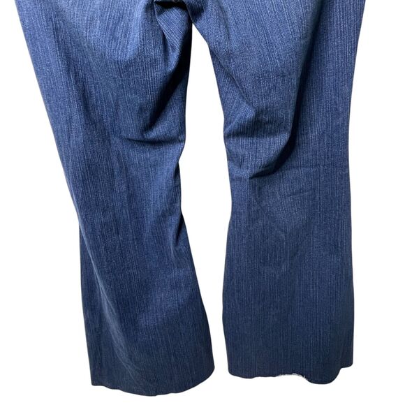 Torrid Perfect Super Flare Vintage Stretch Jeans Sz 16T Distressed Blue Jeans - Picture 7 of 15